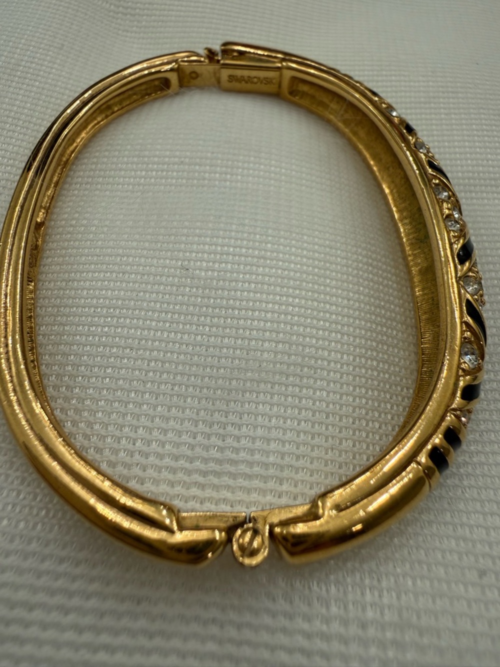 Vintage Swarovski hinged bangle bracelet Gold tone signed Swarovski & Swan Logo - Picture 6 of 11